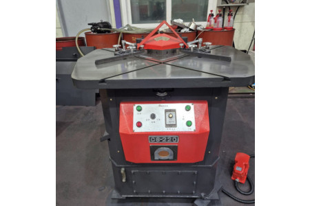 *AMADA 코너샤CS-220